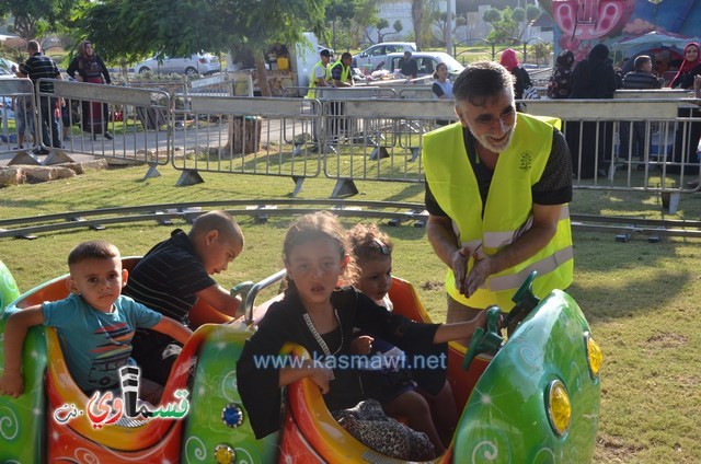   فيديو : اطفال كفرقاسم  احلى عمو عادل في الدنيا  والرئيس  بسمة على وجه طفل ترضيني ودعاء ام يكفيني وسنبقى نعمل من اجل اطفالنا 